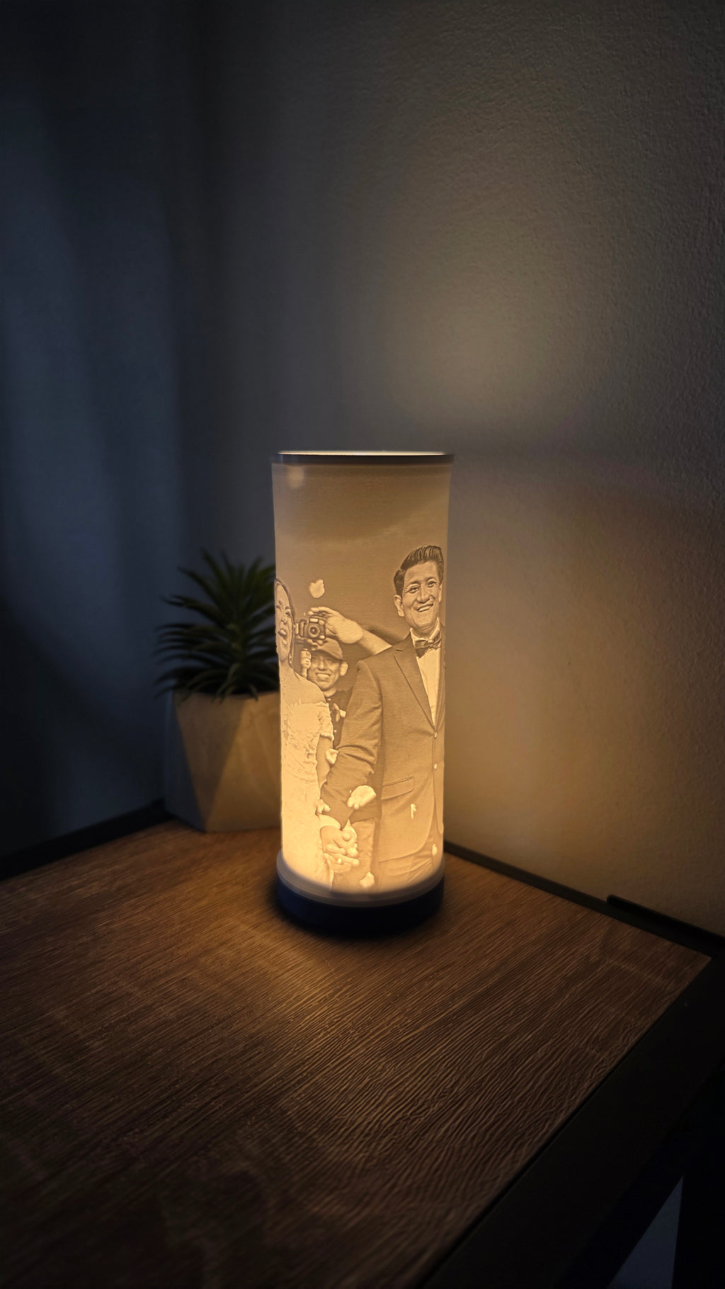 Lampe Lithophane Personnalisée – Illuminez Vos Plus Beaux Souvenirs✨
